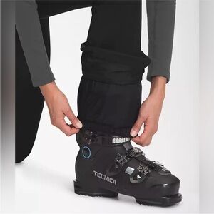The North Face Apex STH Black Soft Shell Ski Pants with Flare Legs M